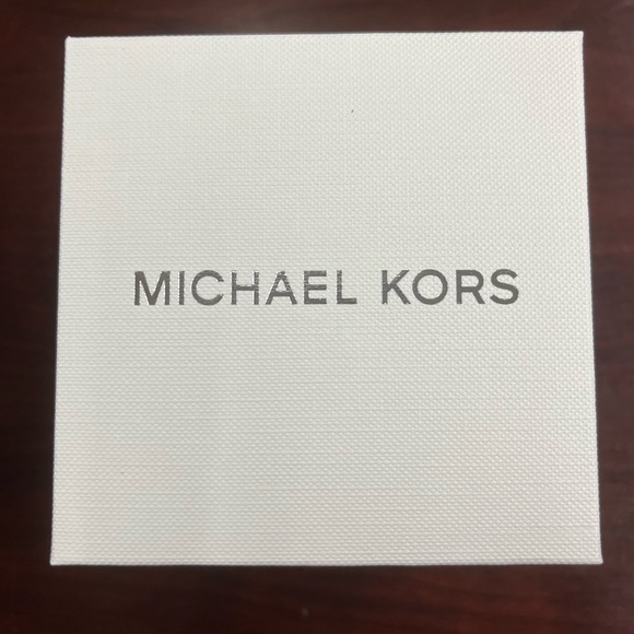 Michael Kors Women’s Mini Slim Runway Two-Tone Watch Silver and Rose - Picture 5 of 7